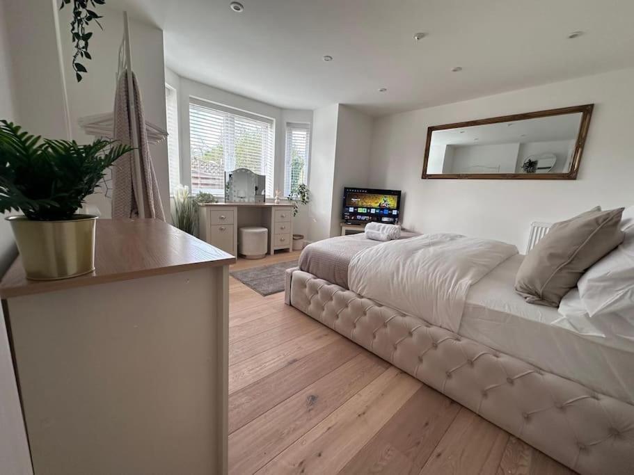 2Bed Ground Floor Flat + Garden Apartamento Sunningwell Exterior foto